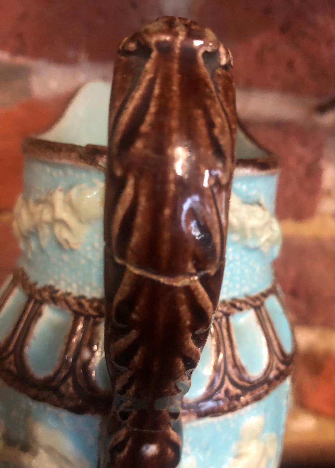 Pichet en barbotine Nimy