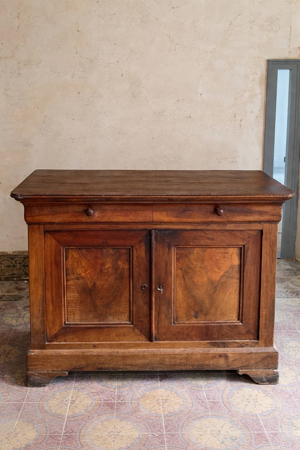 Louis Philippe buffet