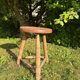 Wooden tripod stool with ball legs