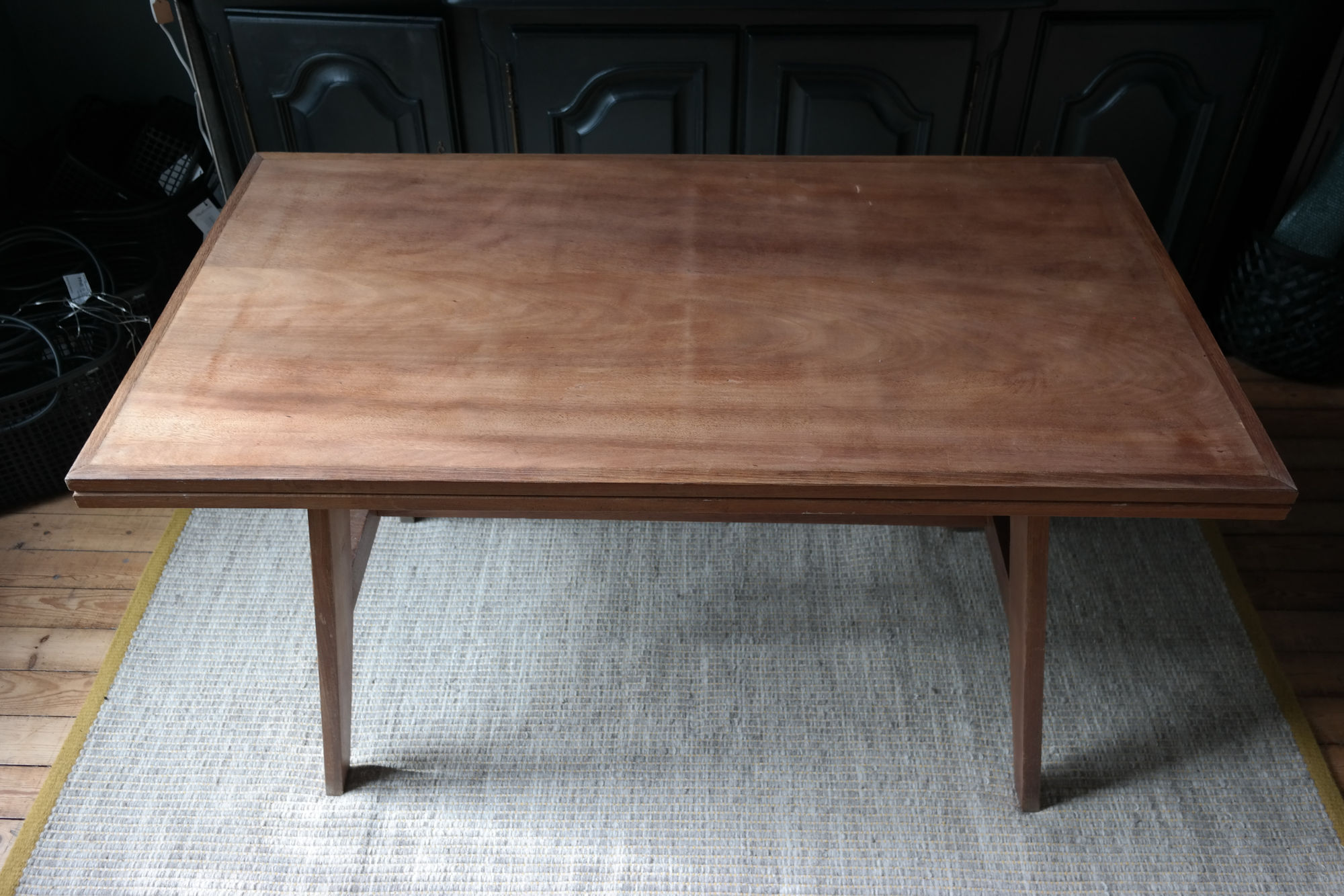 René Gabriel dining table, Reconstruction period