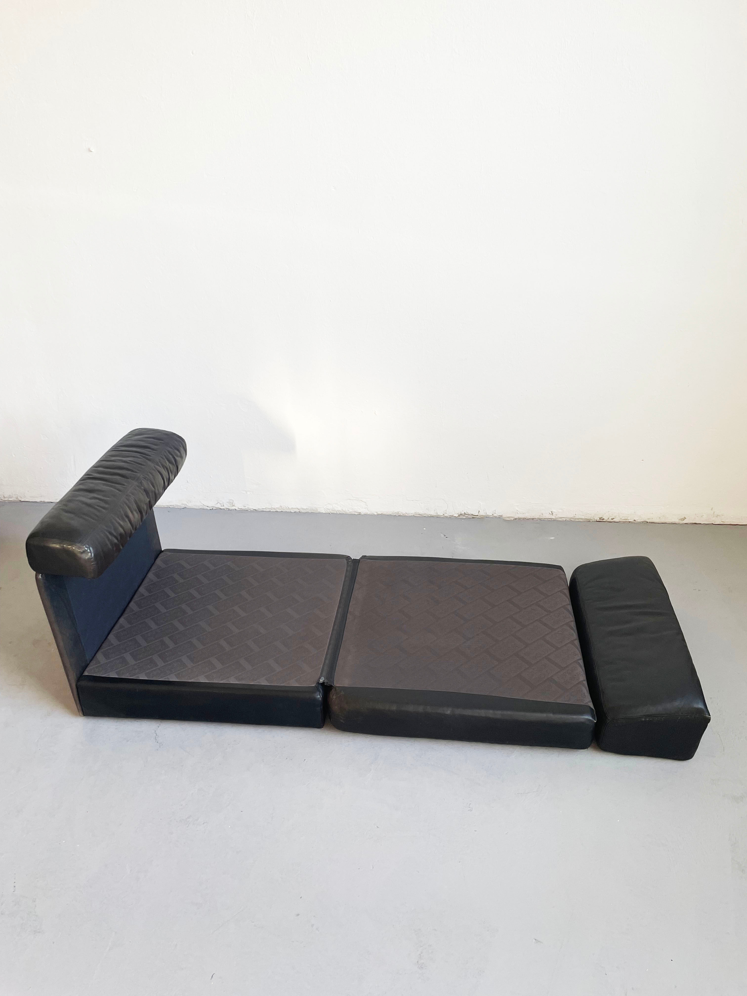 De sede 'ds-77' sofa bed in black leather, 1-seater module