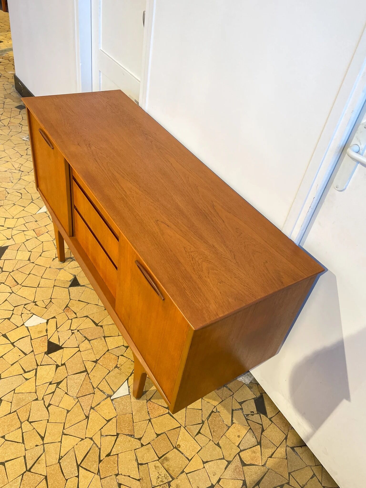 Jentic Enfilade 128cm