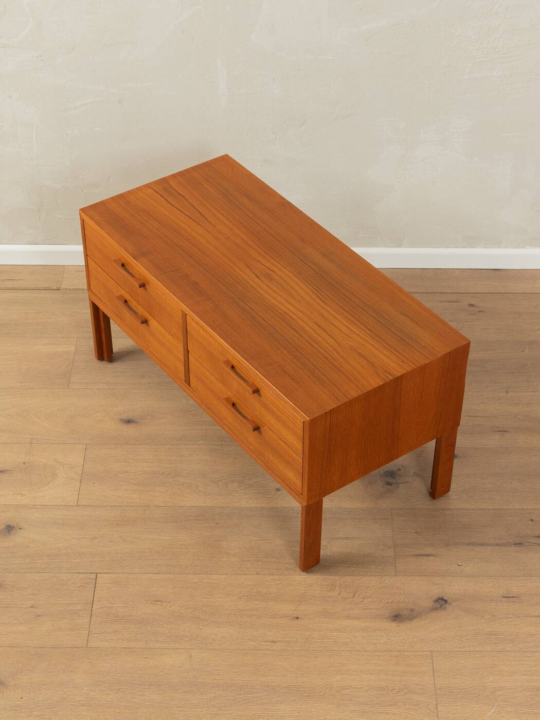 Wonderful chest of drawers by Kai Kristiansen for F.M. Møbler from the 1960s