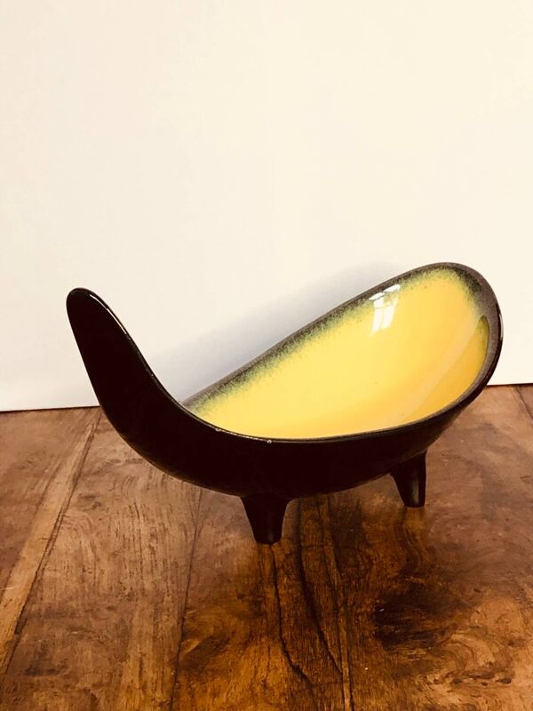 Grande Coupe tripode Céramidi . Jaune et noire Signature incisée céramidi