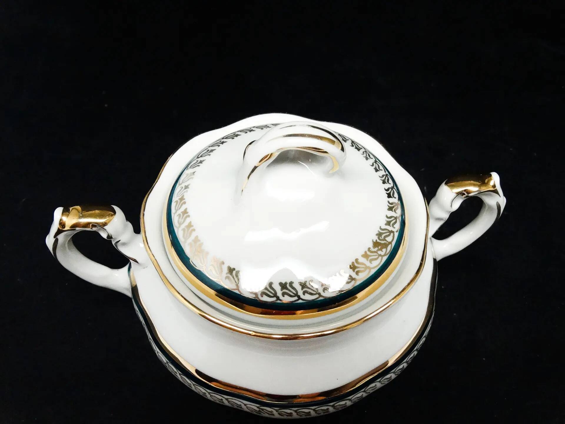 Rococo sugar bowl, porcelain, Poland, 1970s