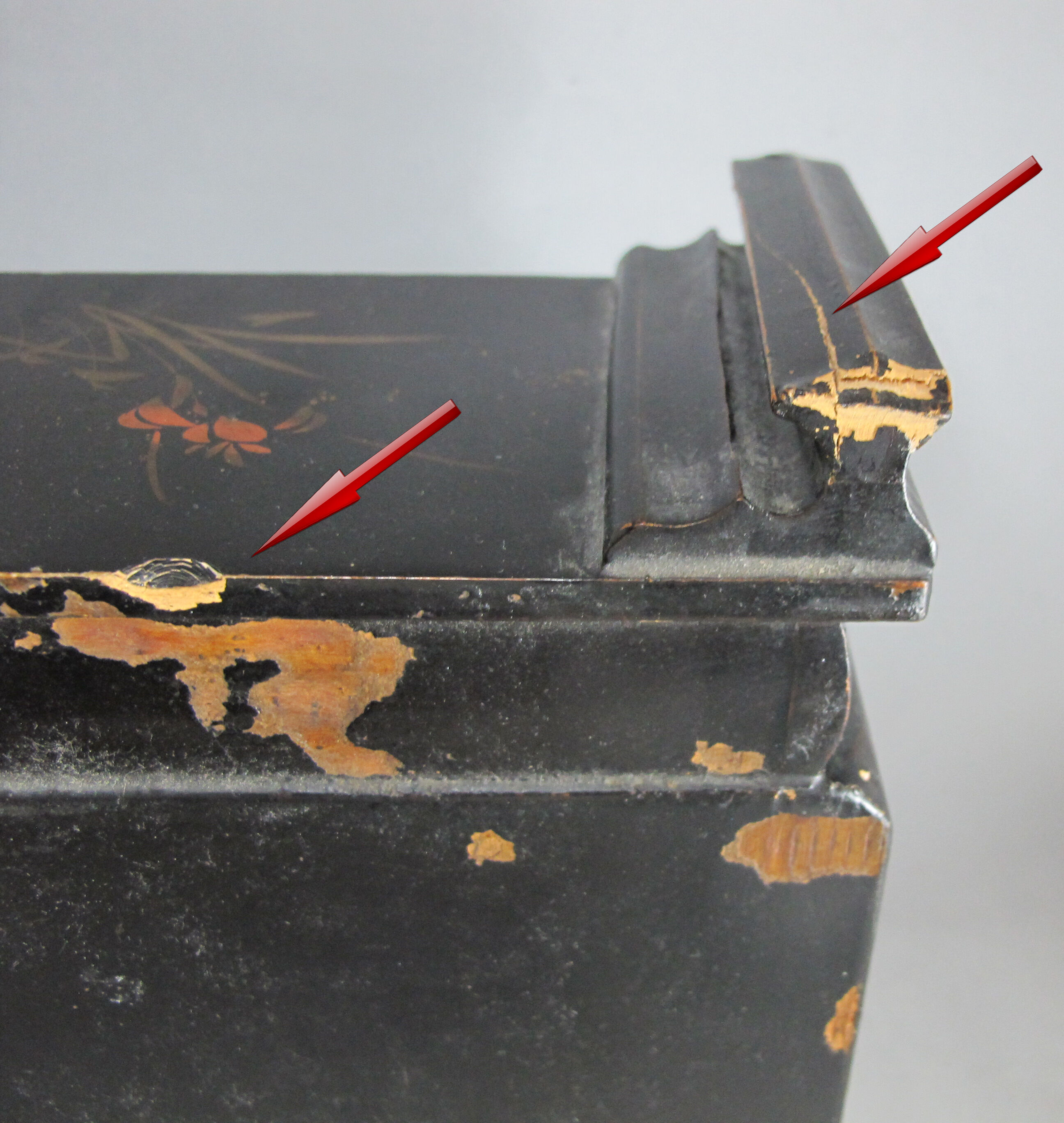 Former 19th century Japanese jewelry box
