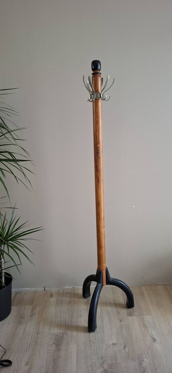 Porte manteau sur pied bois et noir