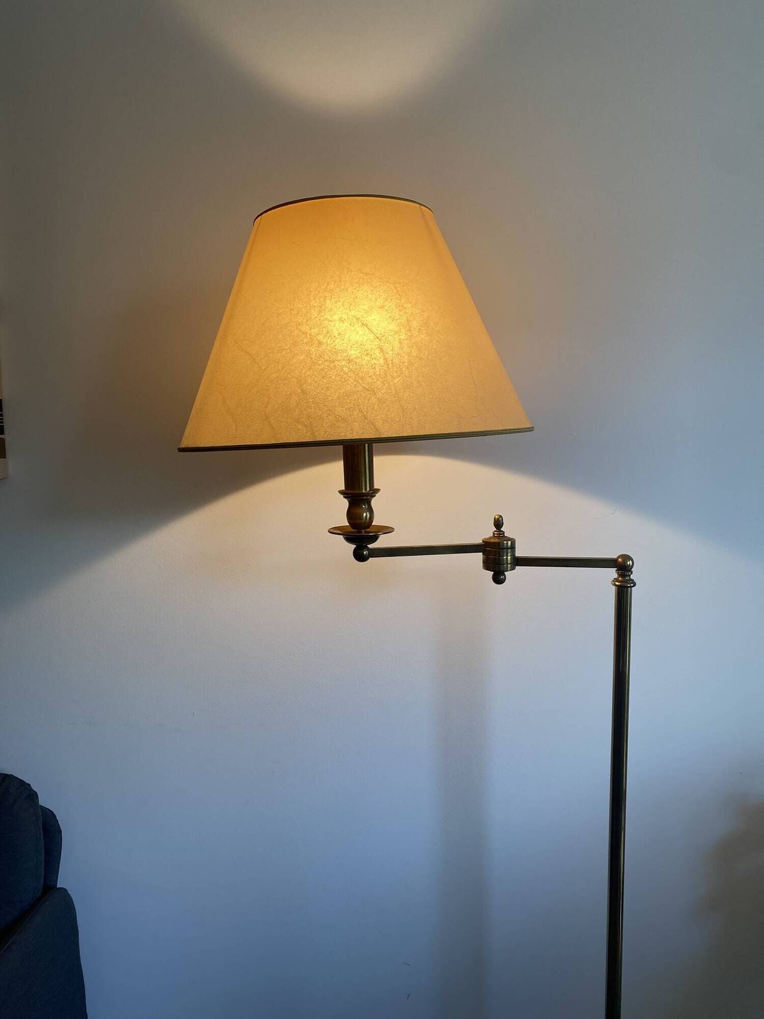 Reading lamp, floor lamp, adjustable arm lamp.