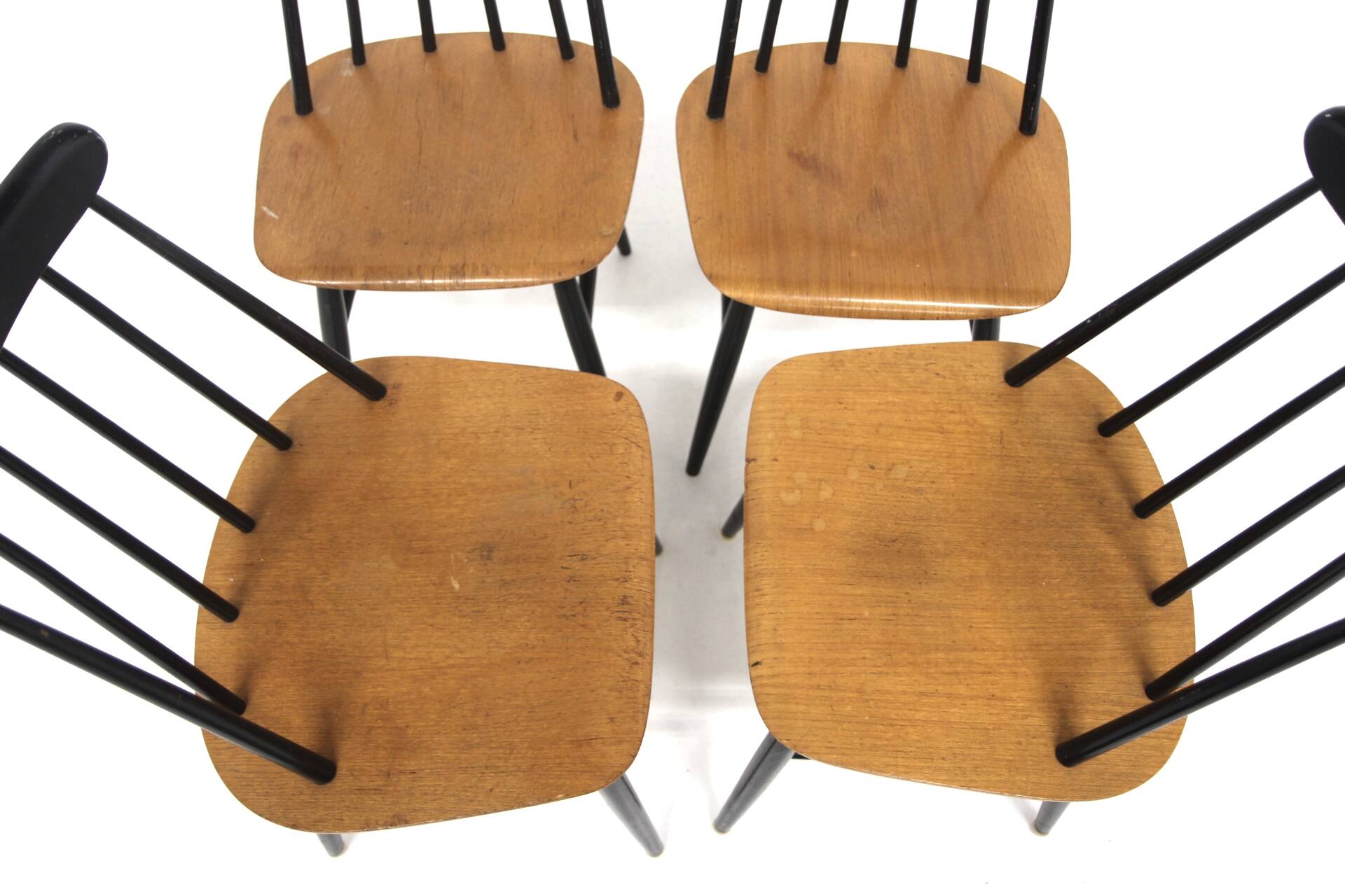 Set de 4 chaises "Fanett" en teck par Ilmari Tapiovaara, Suède, 1960
