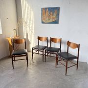 Set of 4 Italian chairs by Gianfranco Frattini.