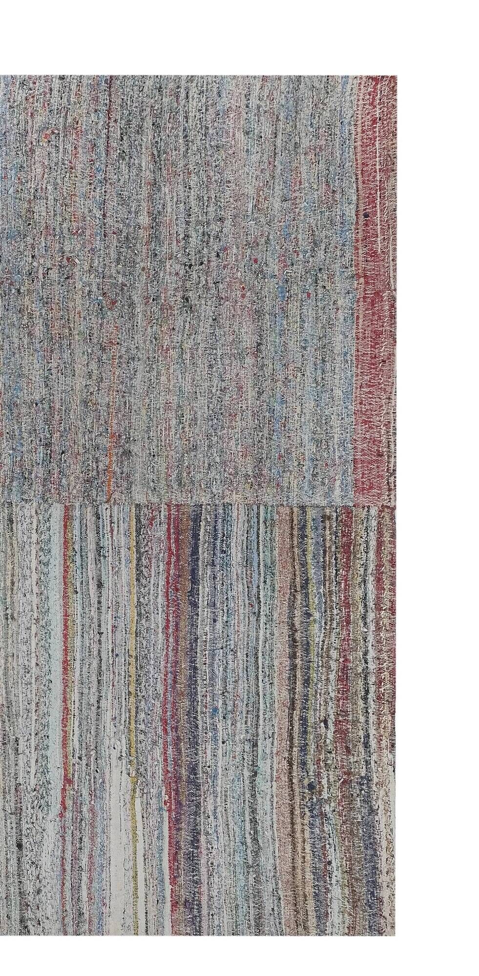 Vintage Turkish kilim, handwoven, 279x316 cm.