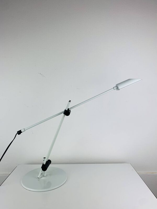 Lampe de bureau Veneta Lumi articulée, métal blanc, années 80