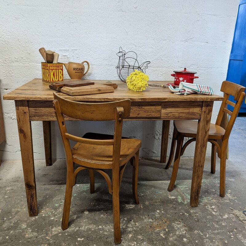 Farmhouse table