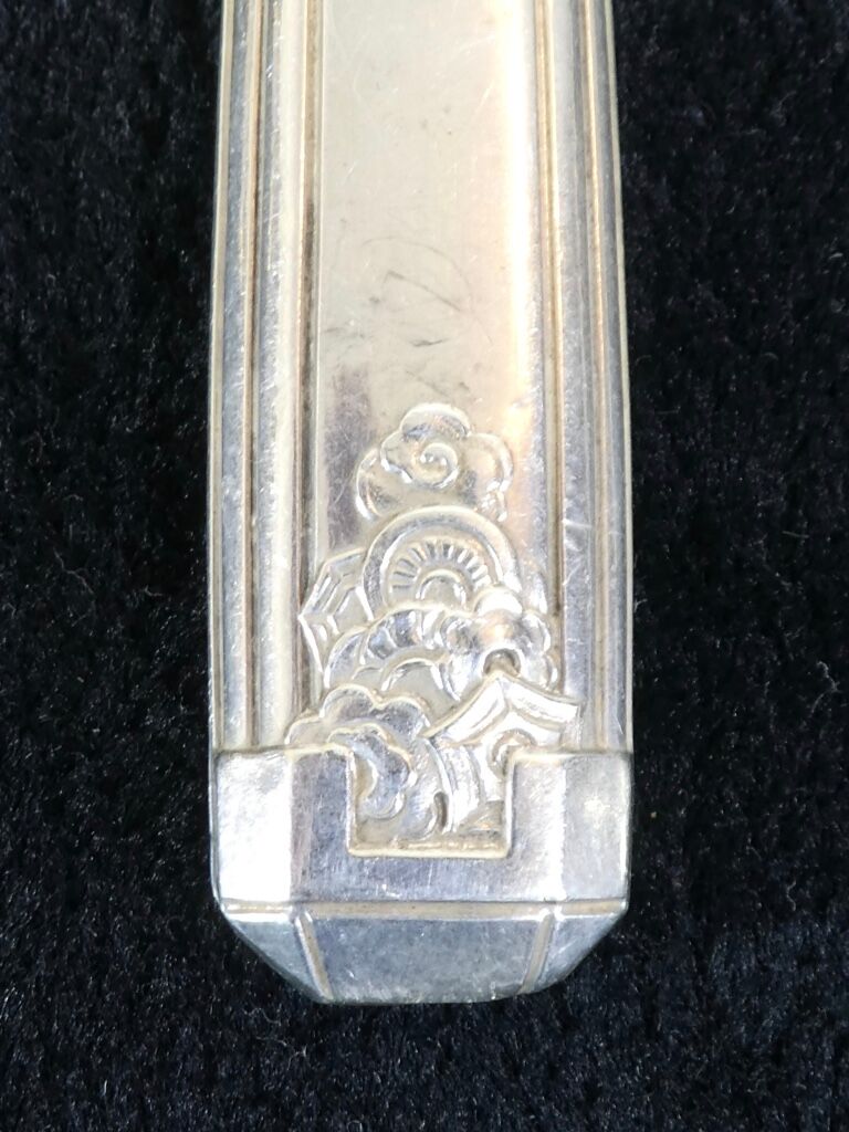 Service cover has mignardises art deco solid silver stuffed minerve