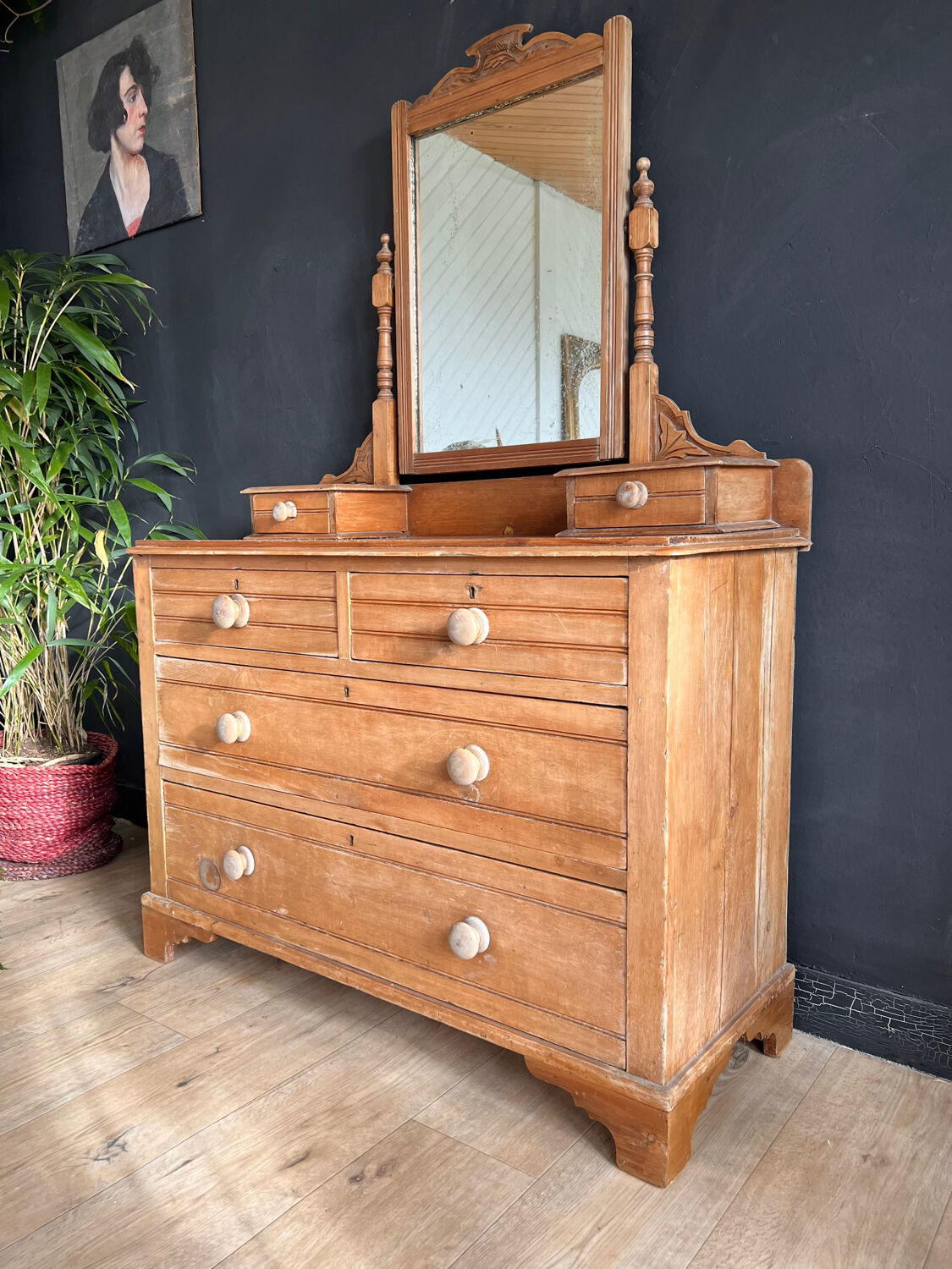 Pine dressing table