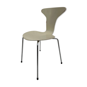 Chaise Mosquito par Arne