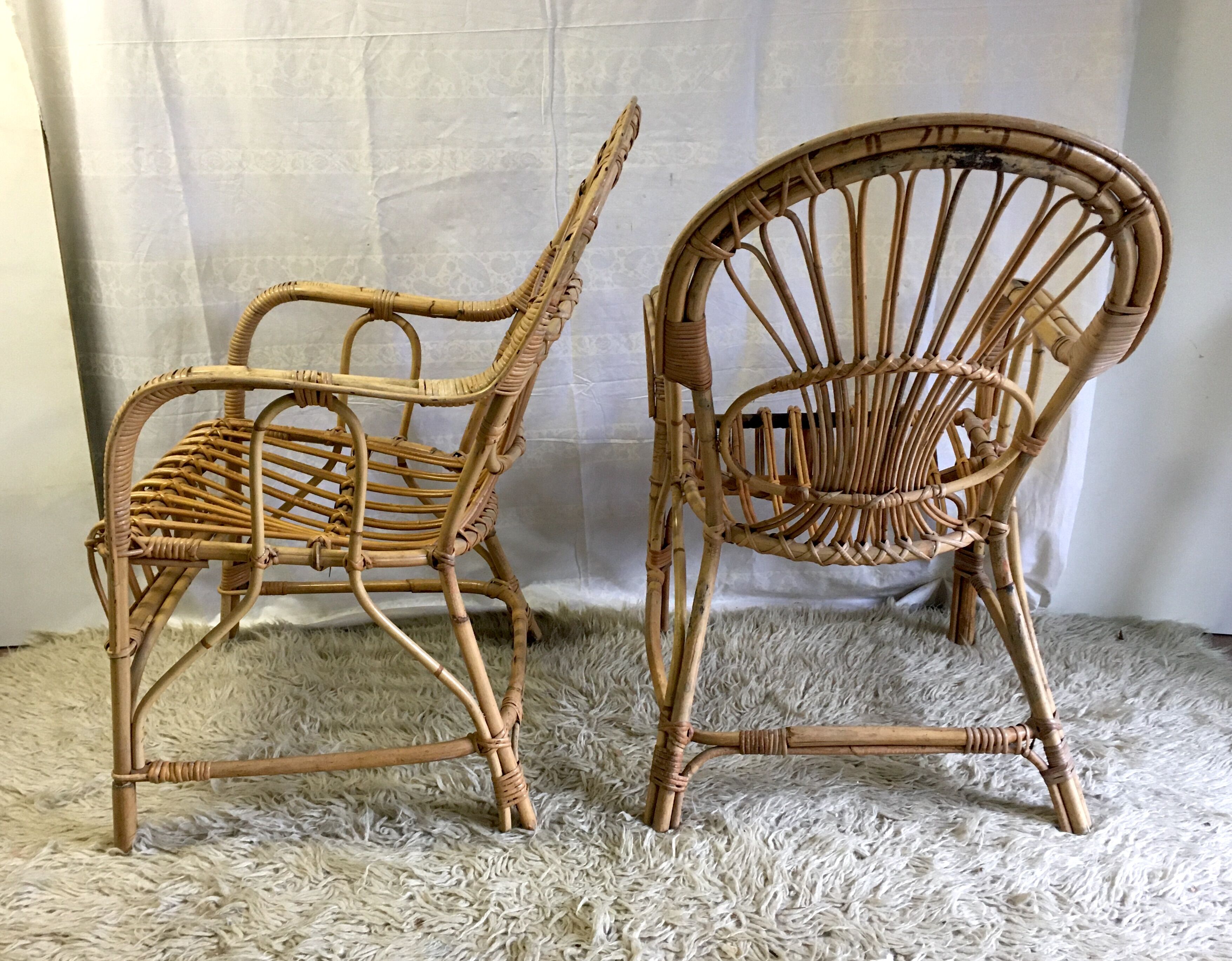 Pair of rattan chairs - 70s