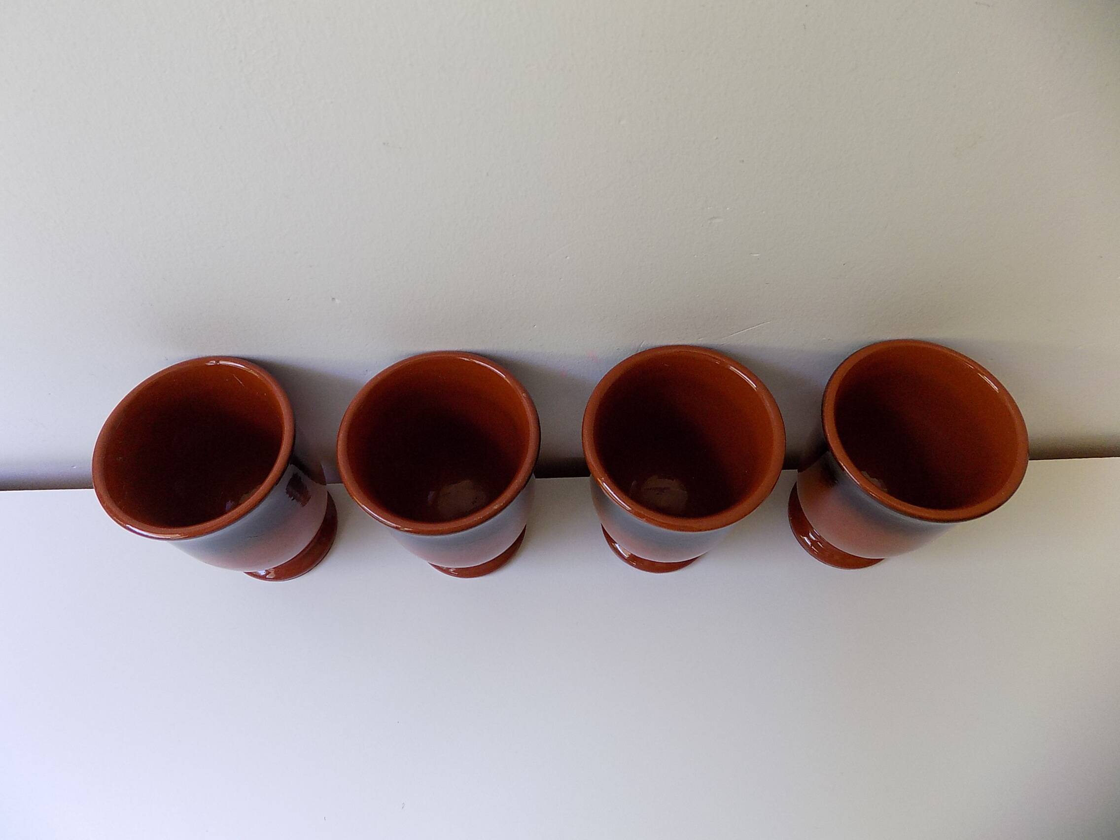 4 tasses en grès (10cm) vintage