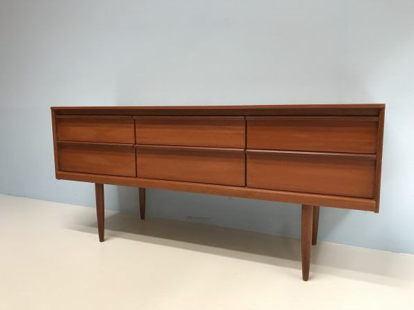 Austinsuite vintage buffet