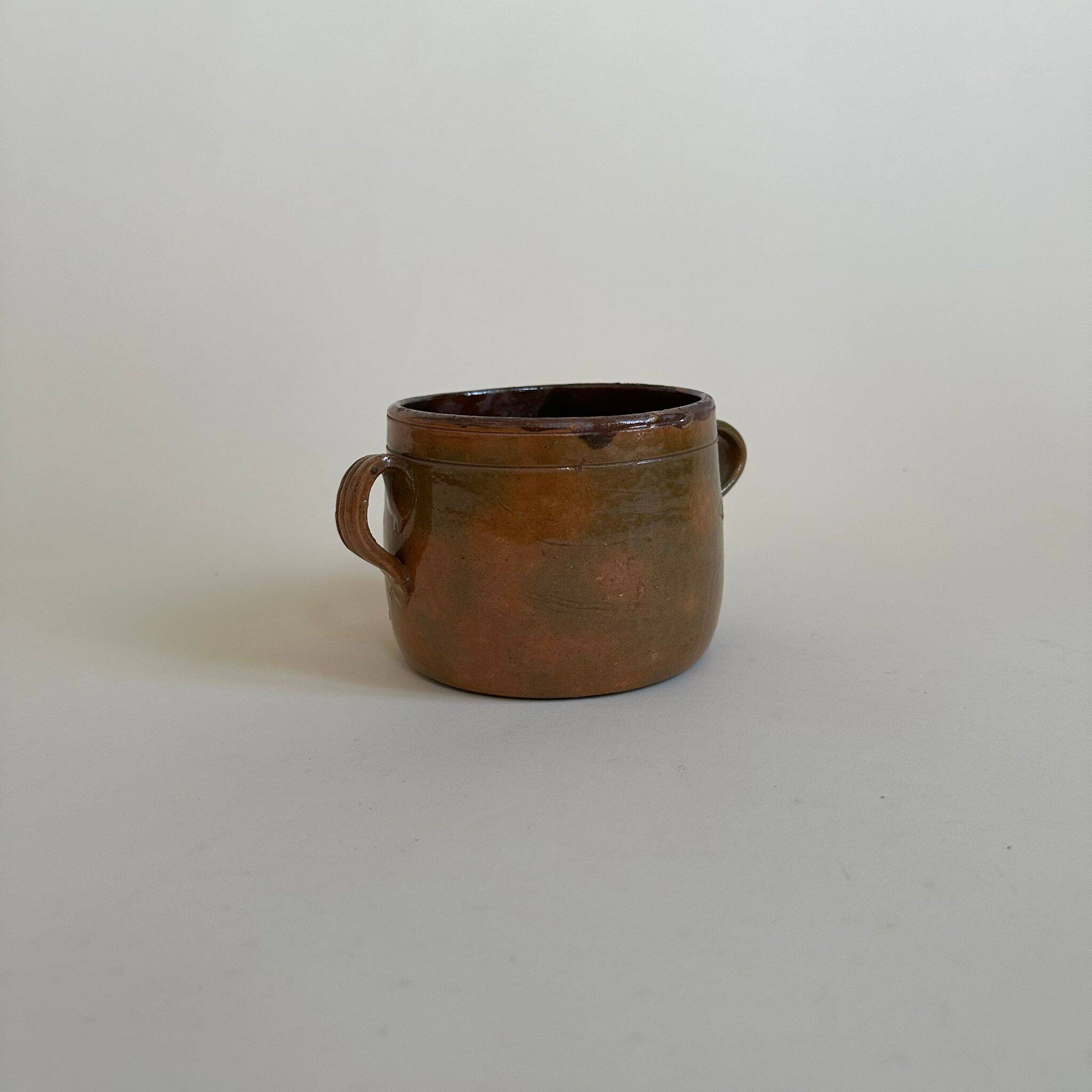 Glazed ceramic ear pot