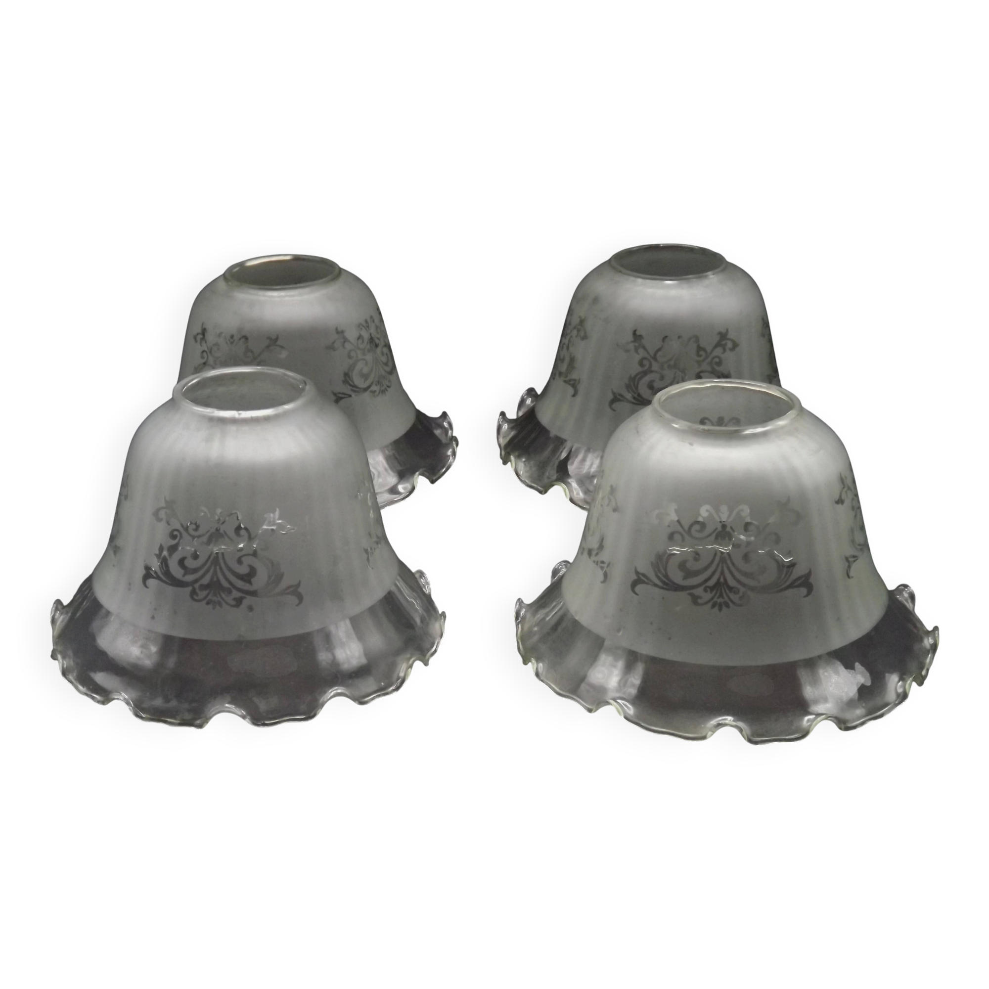 Set of 4 Victorian Style Bell-Shaped Glass Replacement Shades Frilled Edge