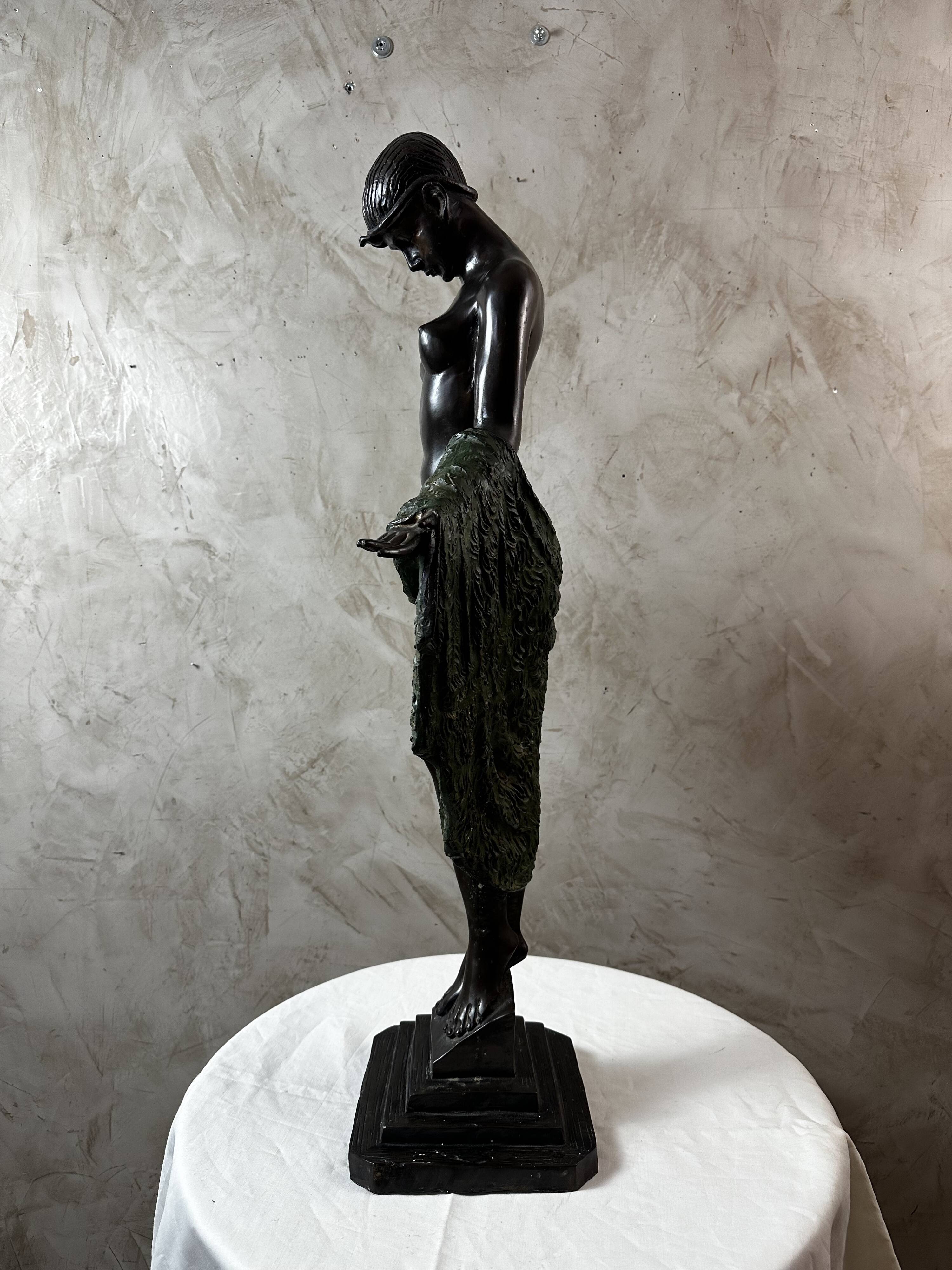 Sculpture art deco