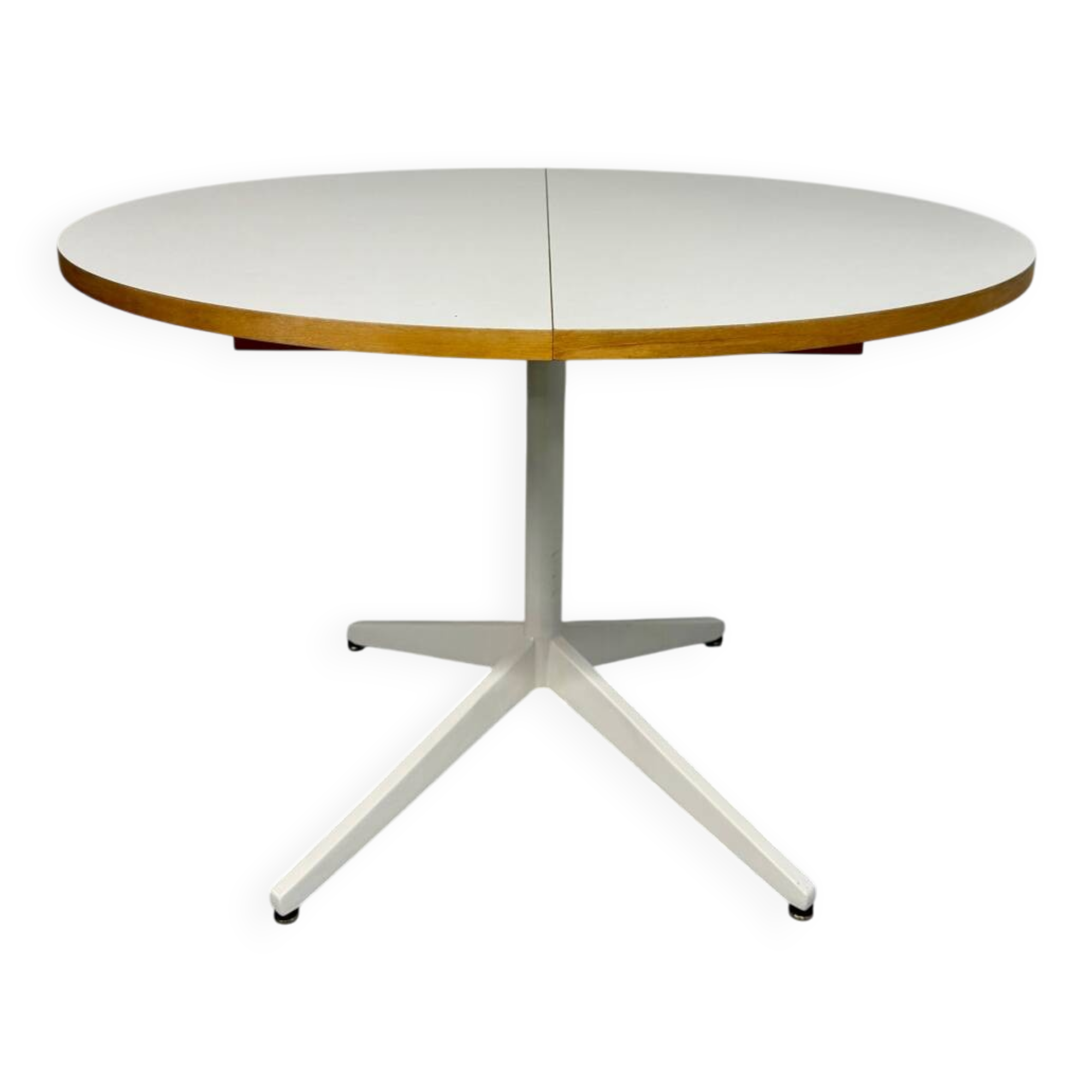 Extendable dining table designed by George Nelson for Herman Miller 60’