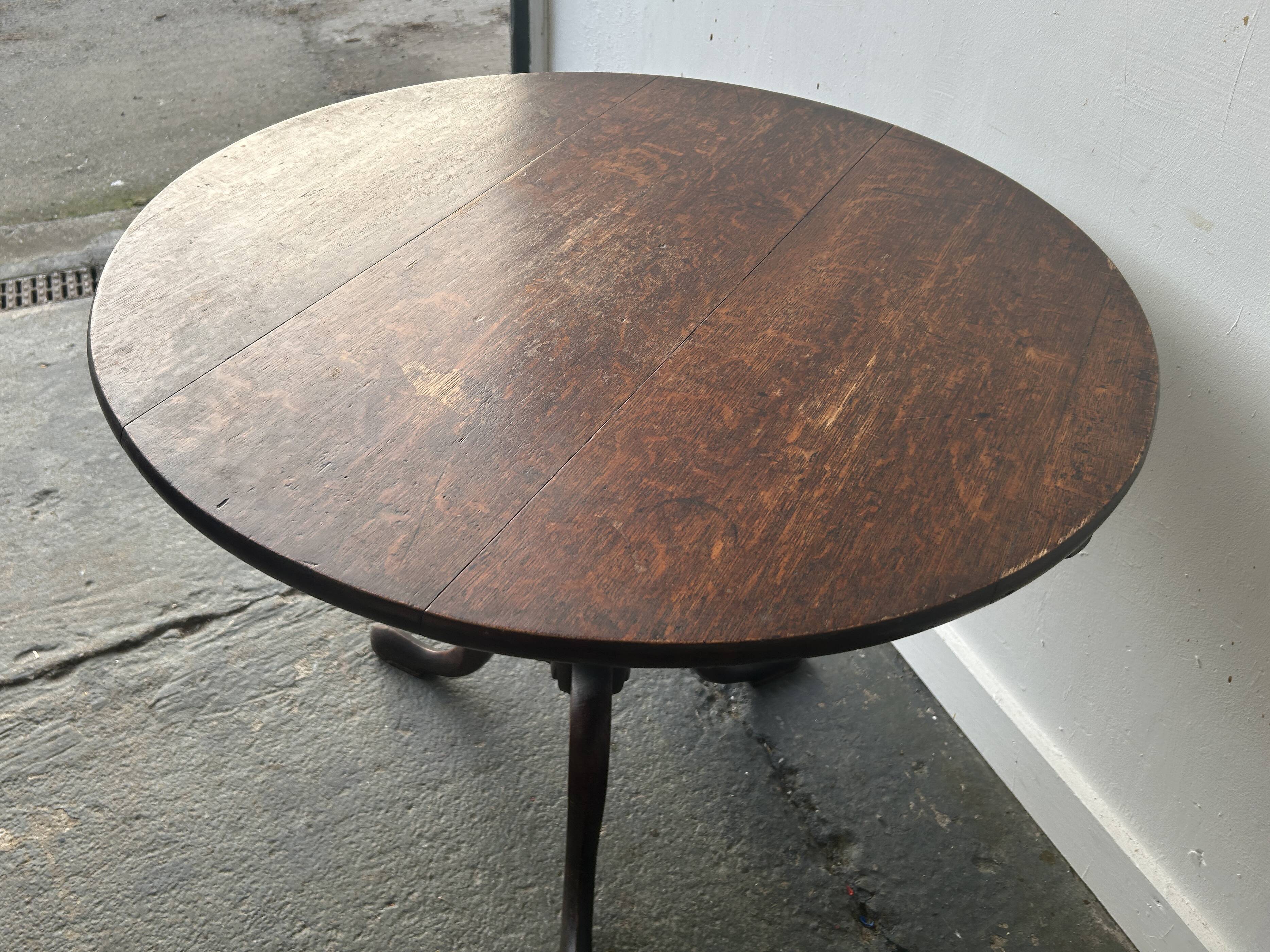 Georgian style antique  oak tilt top tripod occasional side table