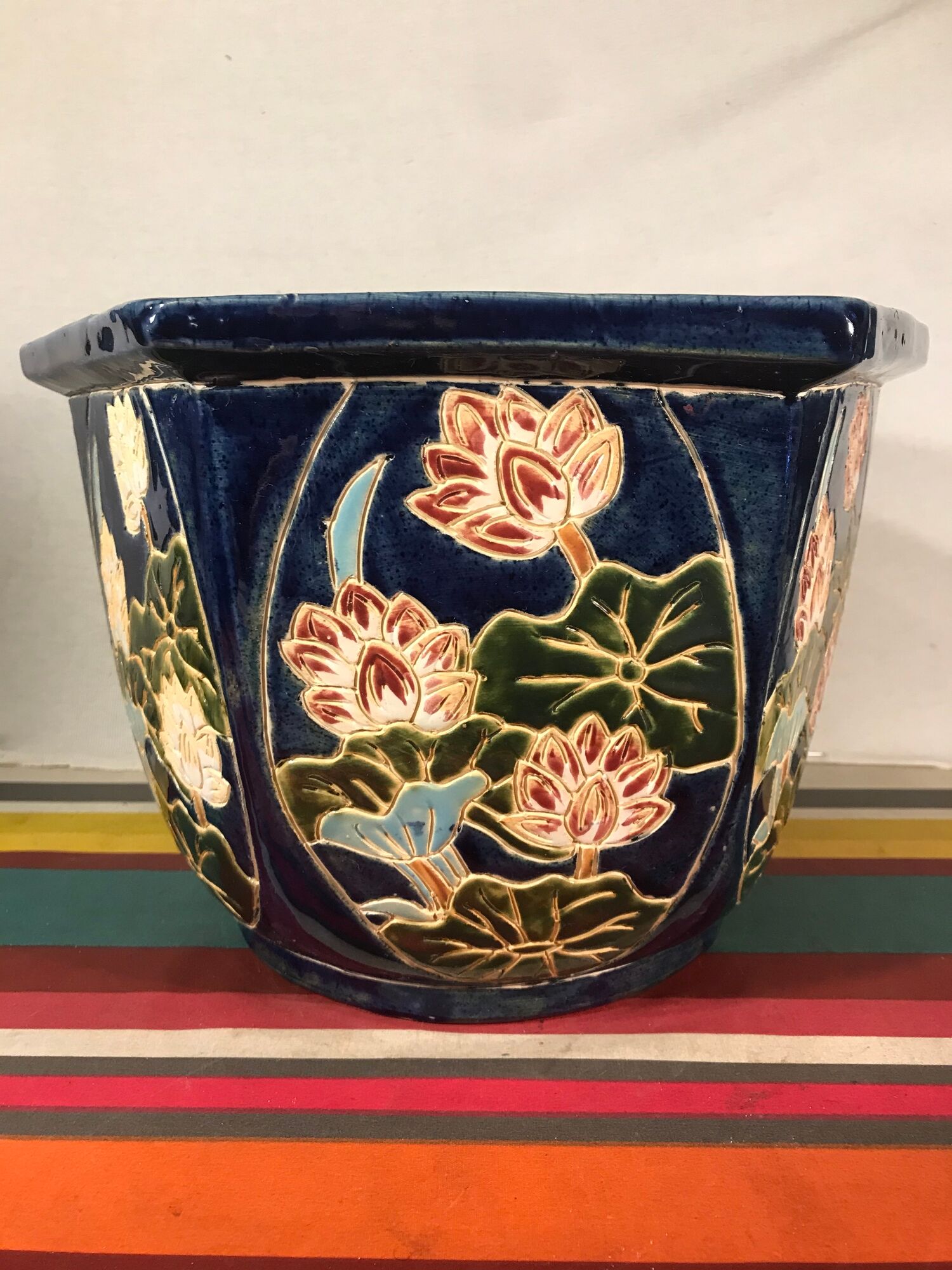 Ceramic pot cover