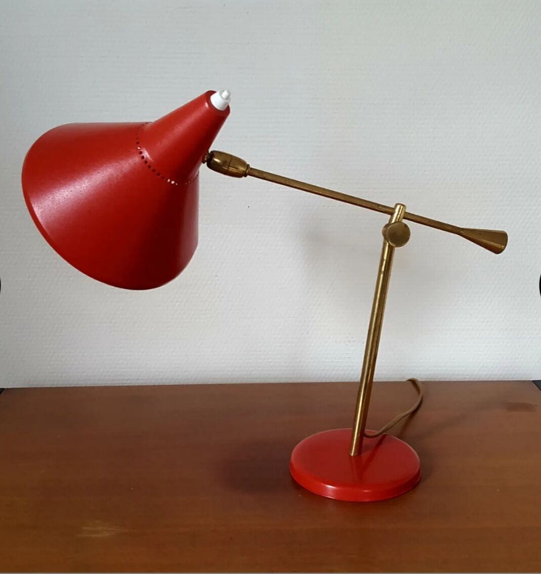 Articulated lamp