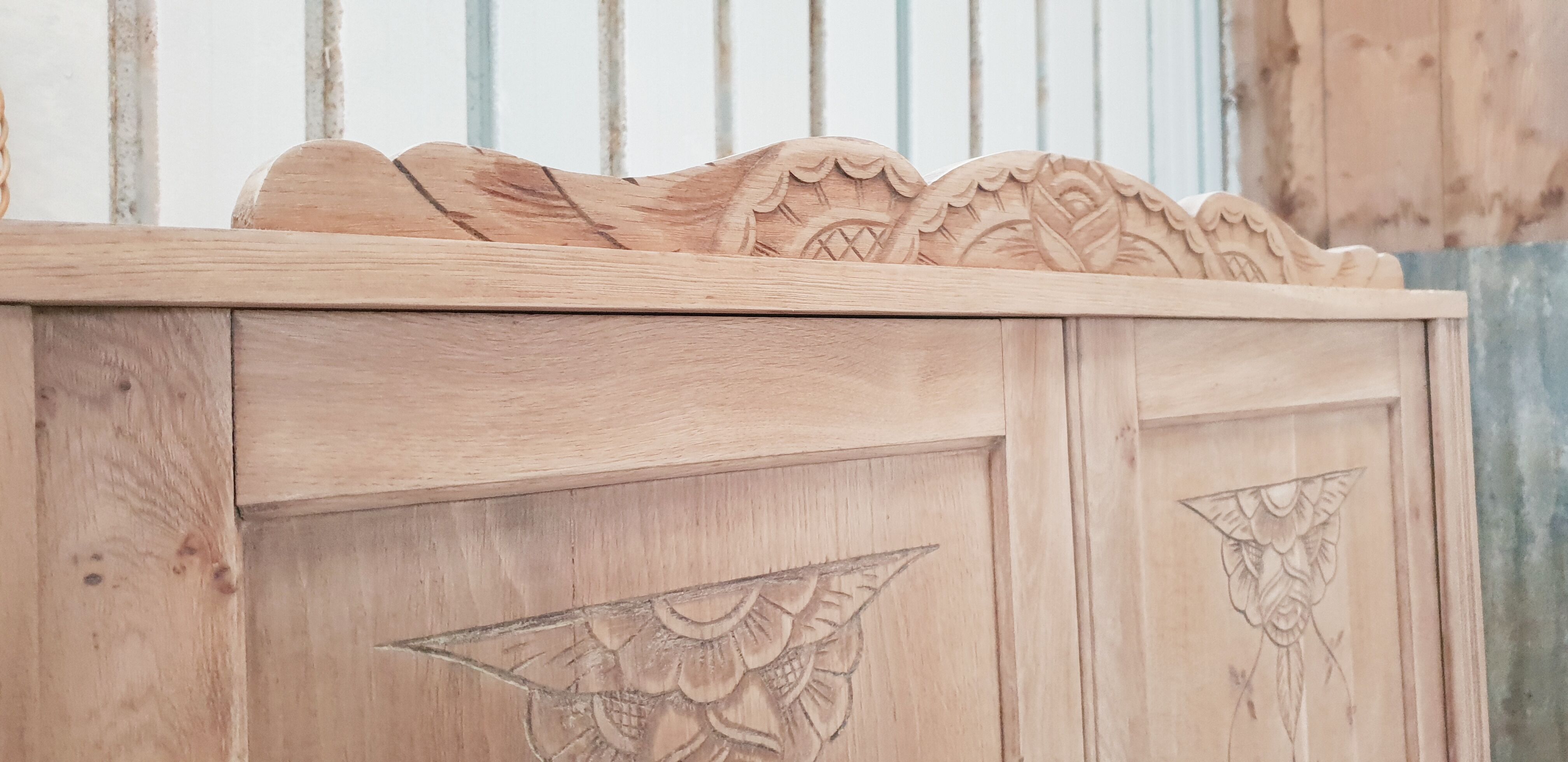 Vintage cabinet