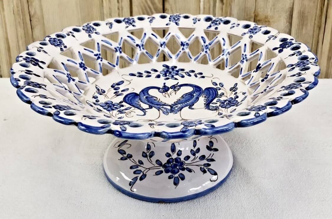 Old openwork fruit bowl Martres Tolosane