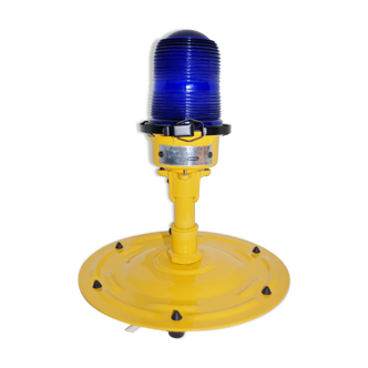 Airport runway lamp Crouse-hinds yellow aeronautical Aircraft Europhane aviation aircraft