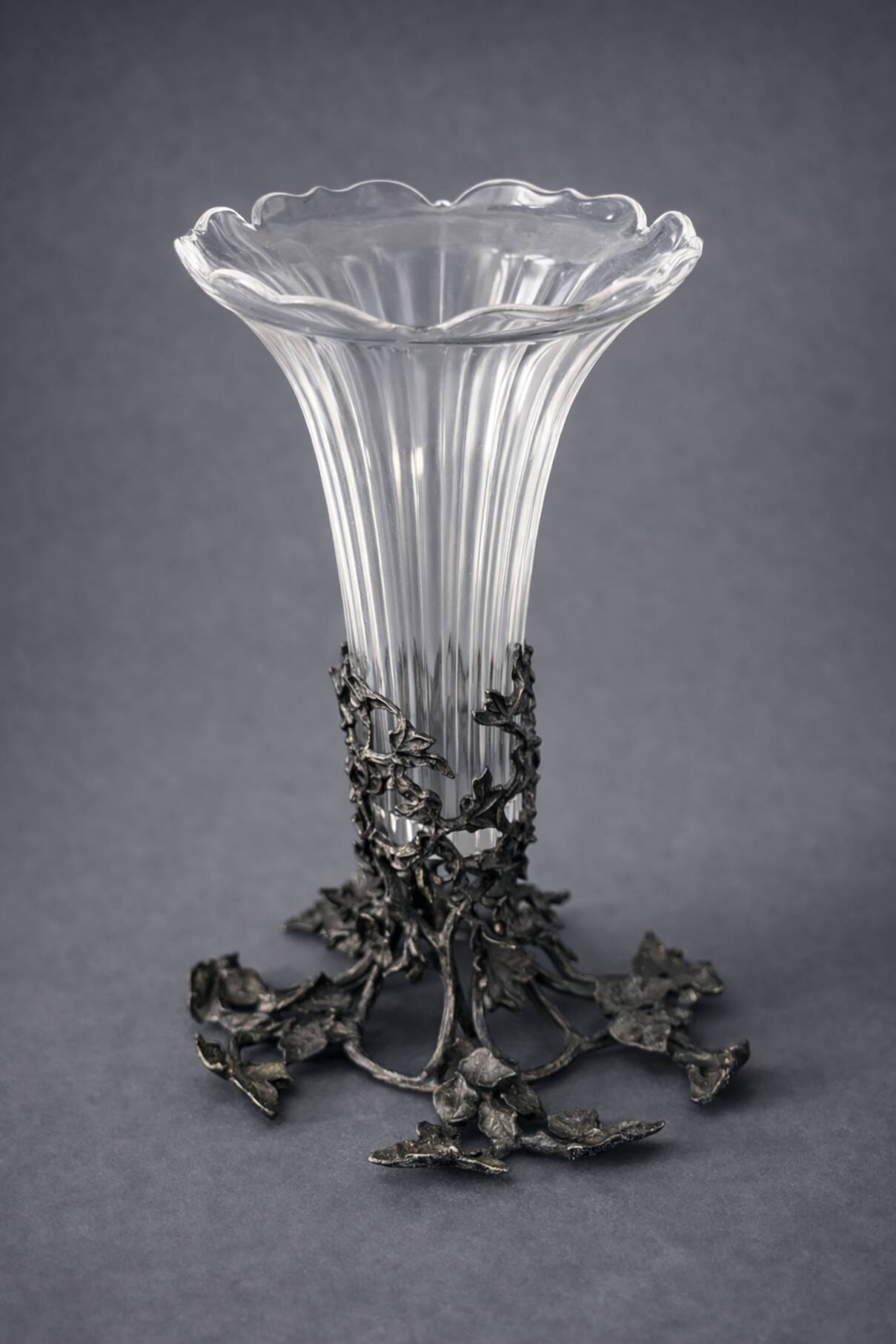 Antique Art Nouveau vase in crystal and patinated bronze – circa 1895–1910