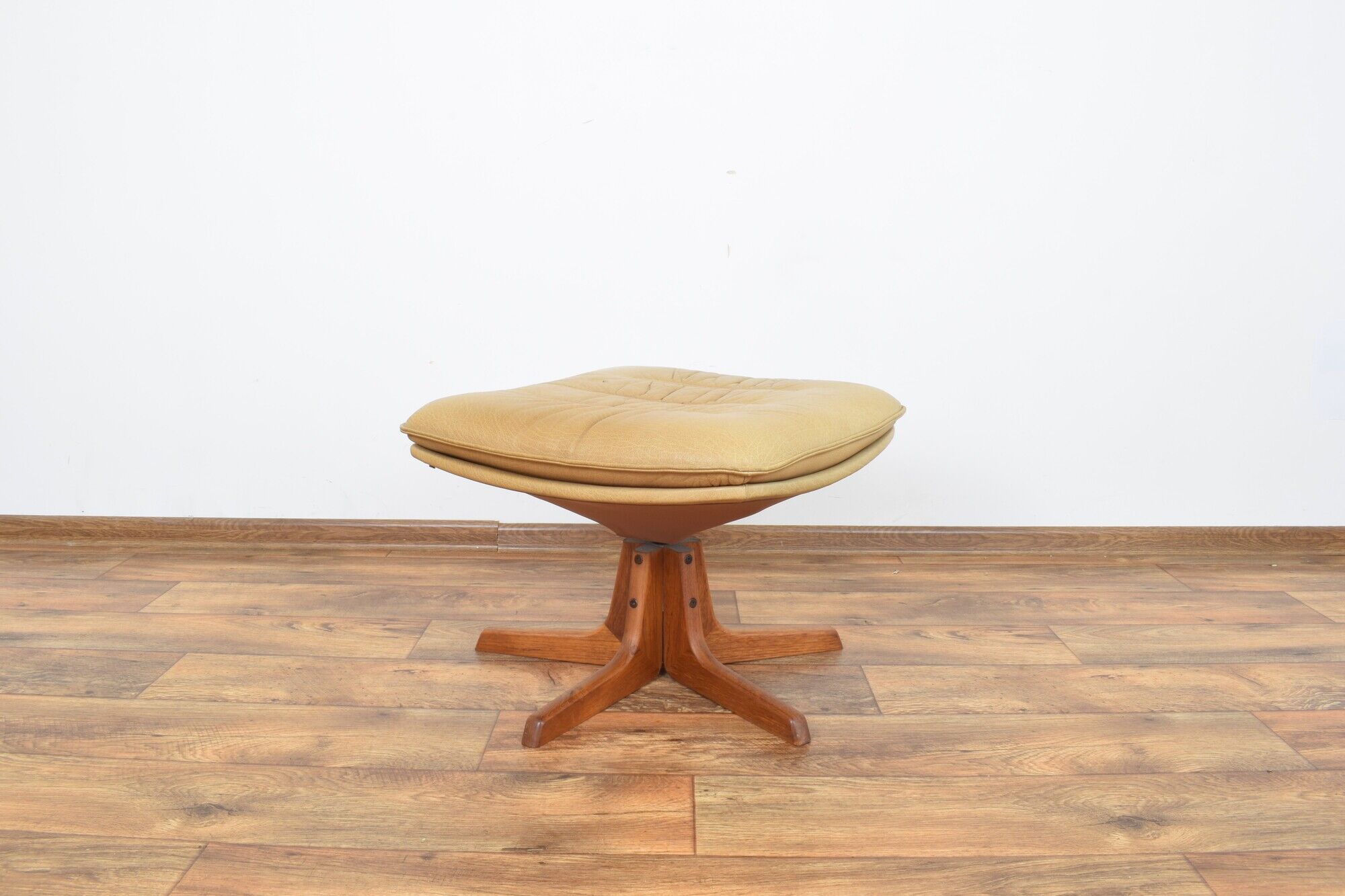 Mid-Century Office Chair with Ottoman from Berg Furniture, 1970s