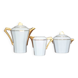 Art Deco porcelain tea service from Limoges, sugar bowl and milk jug, kitchen.