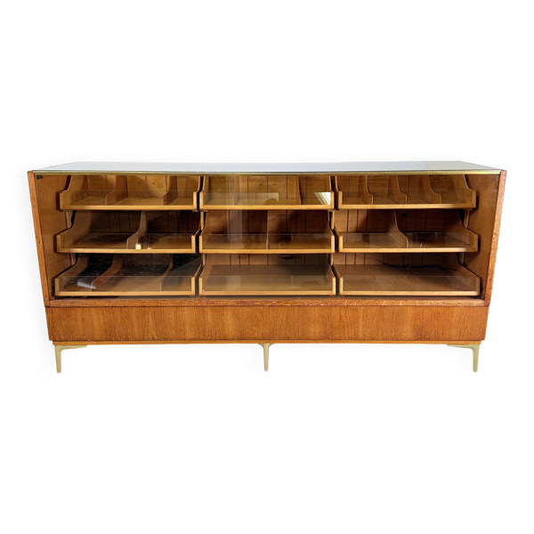 Vitrine en chêne vintage – Haka Ladenmöbel