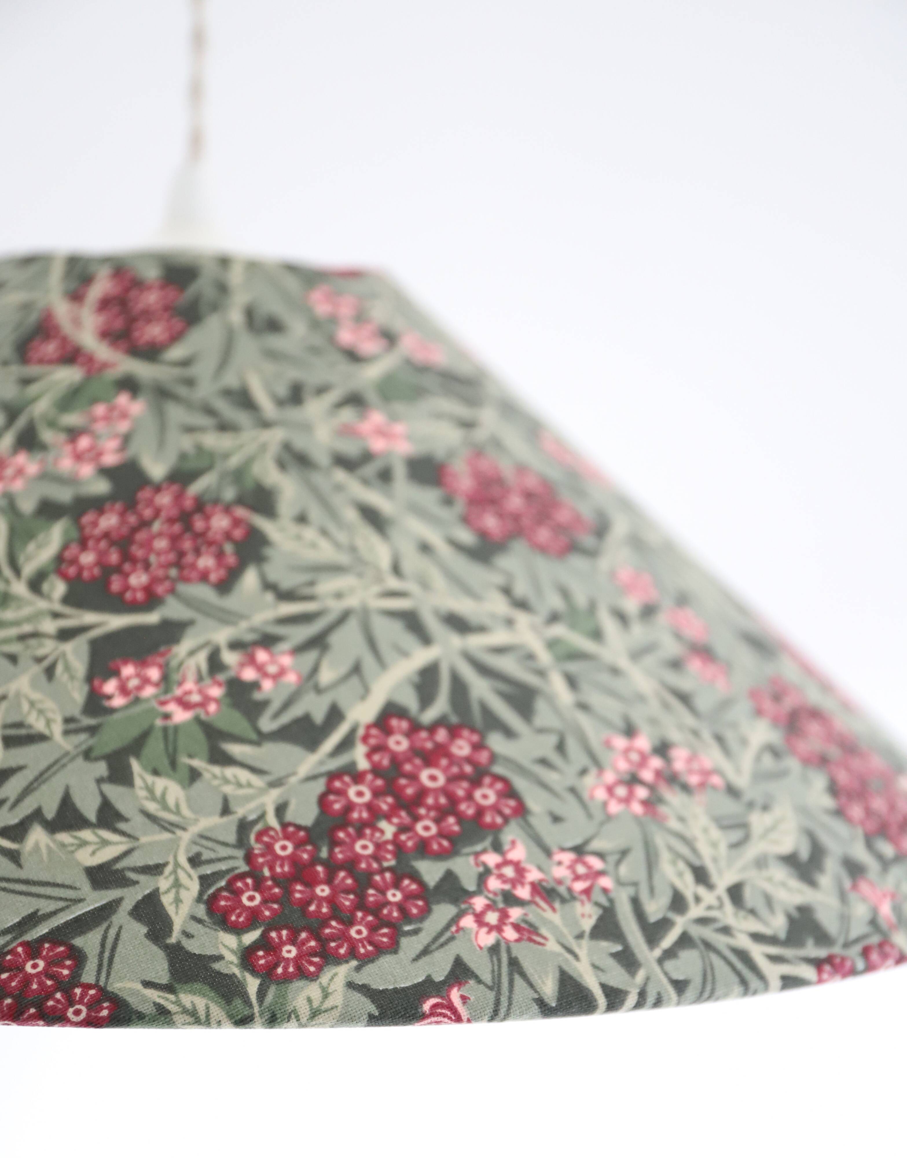 Refurbished printed trapezoidal pendant light