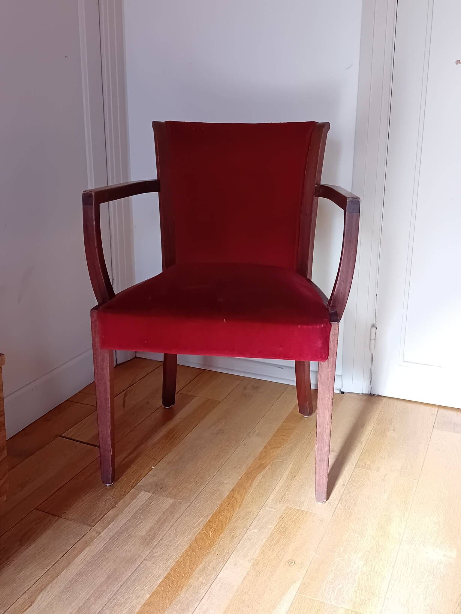 Decorative armchair