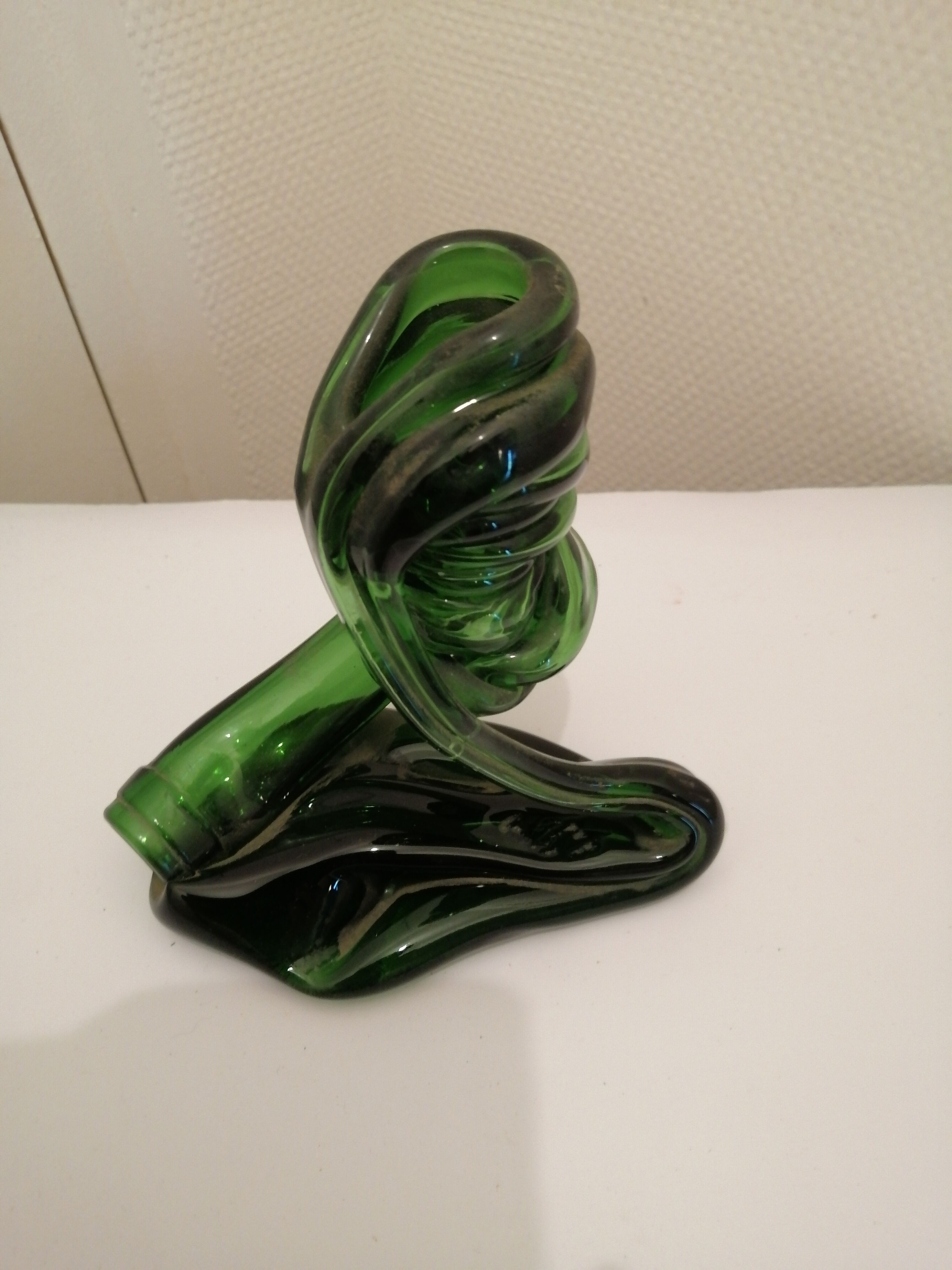 Blow glass crumple candle holder