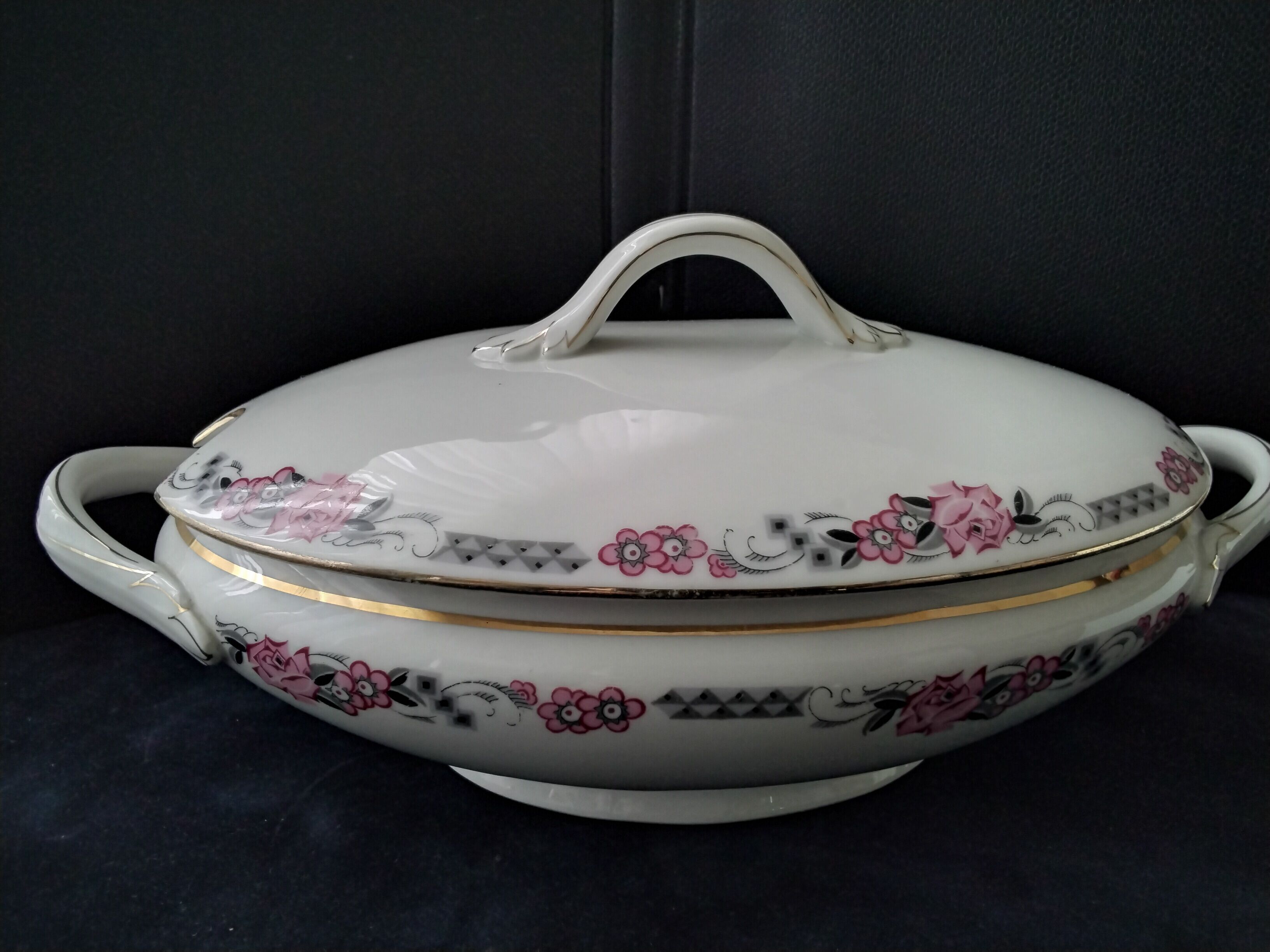 Antique Art Deco porcelain tureen