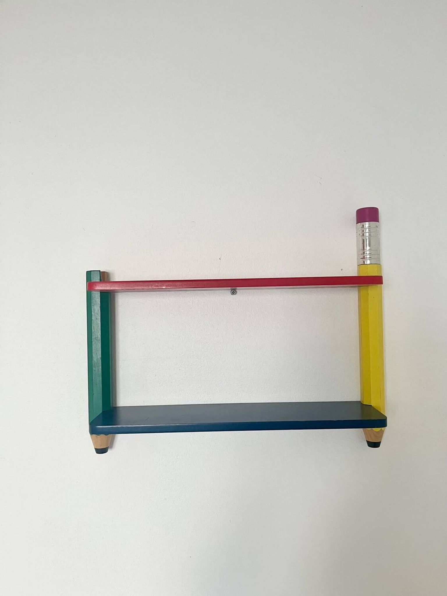 Étagère murale de Pierre Sala crayons géants années 80