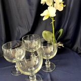 Suite de 4 verres a pied de degustation a vin rouge en cristal