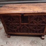 Medieval chest