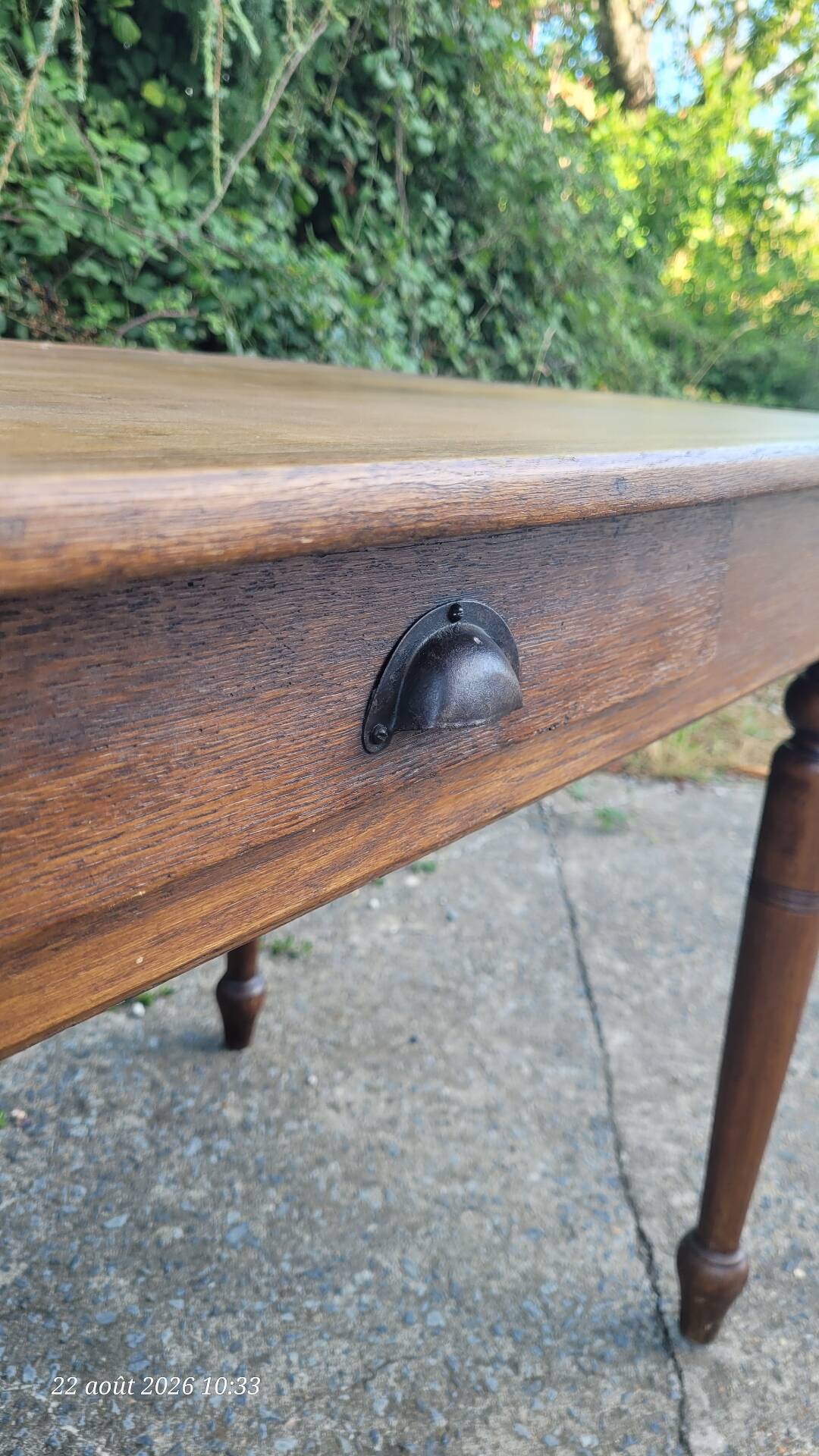 Farm table