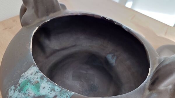 Soupière moderniste vintage années 60-70, céramique brun mat et émail vert