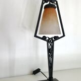 Charles SCHNEIDER art nouveau desk lamp, in glass with signature and hammered metal