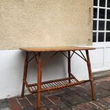 Side table in rattan and wooden tray