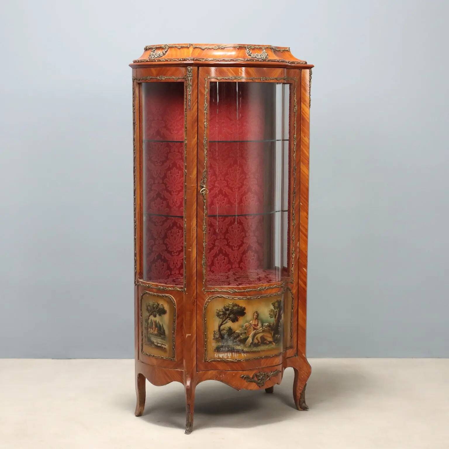 Antique rosewood display cabinet, baroque style, Italy, 20th century.