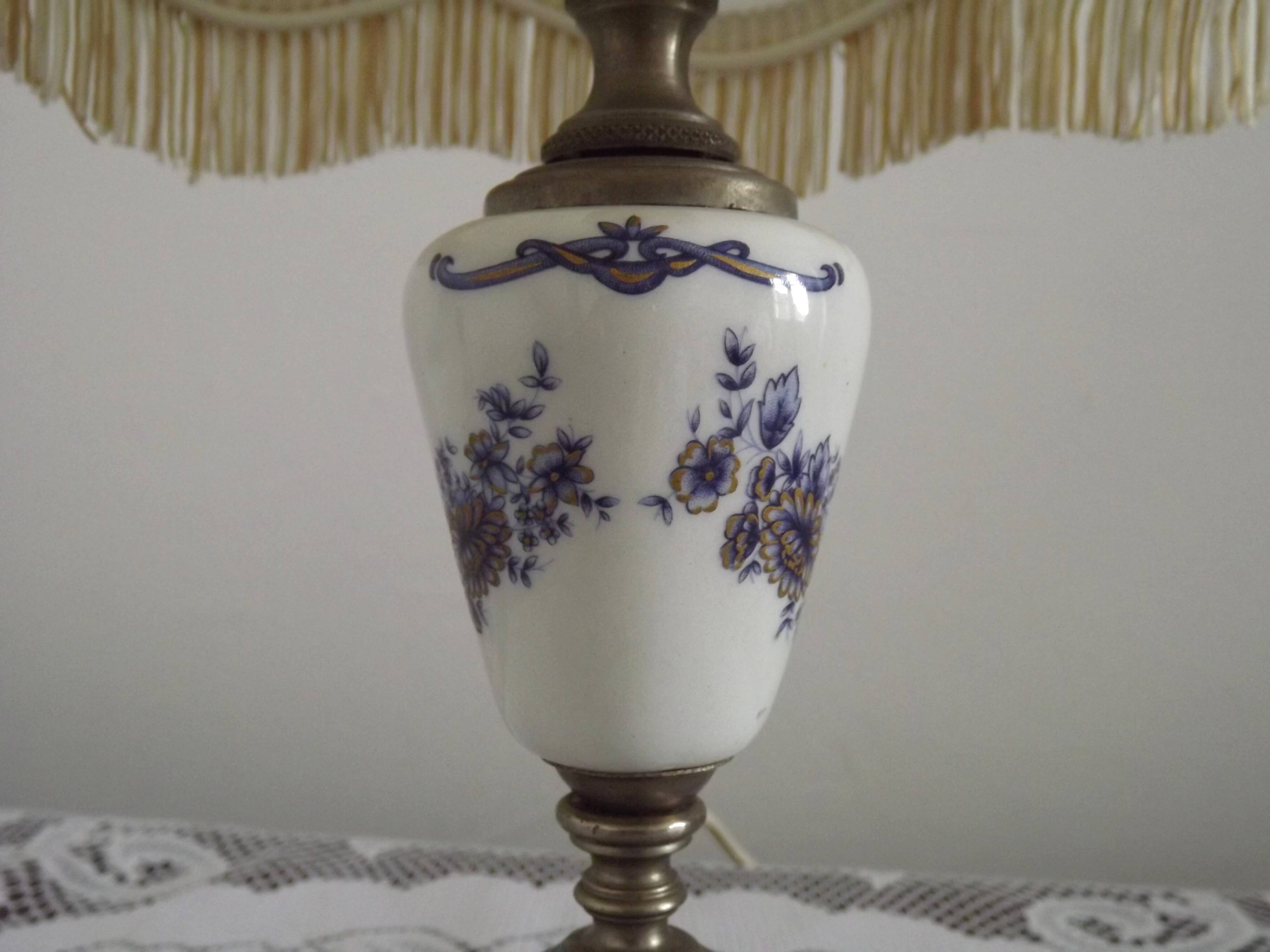 French Vintage Decorative Silver Metal and Porcelain Shaded Table Lamp